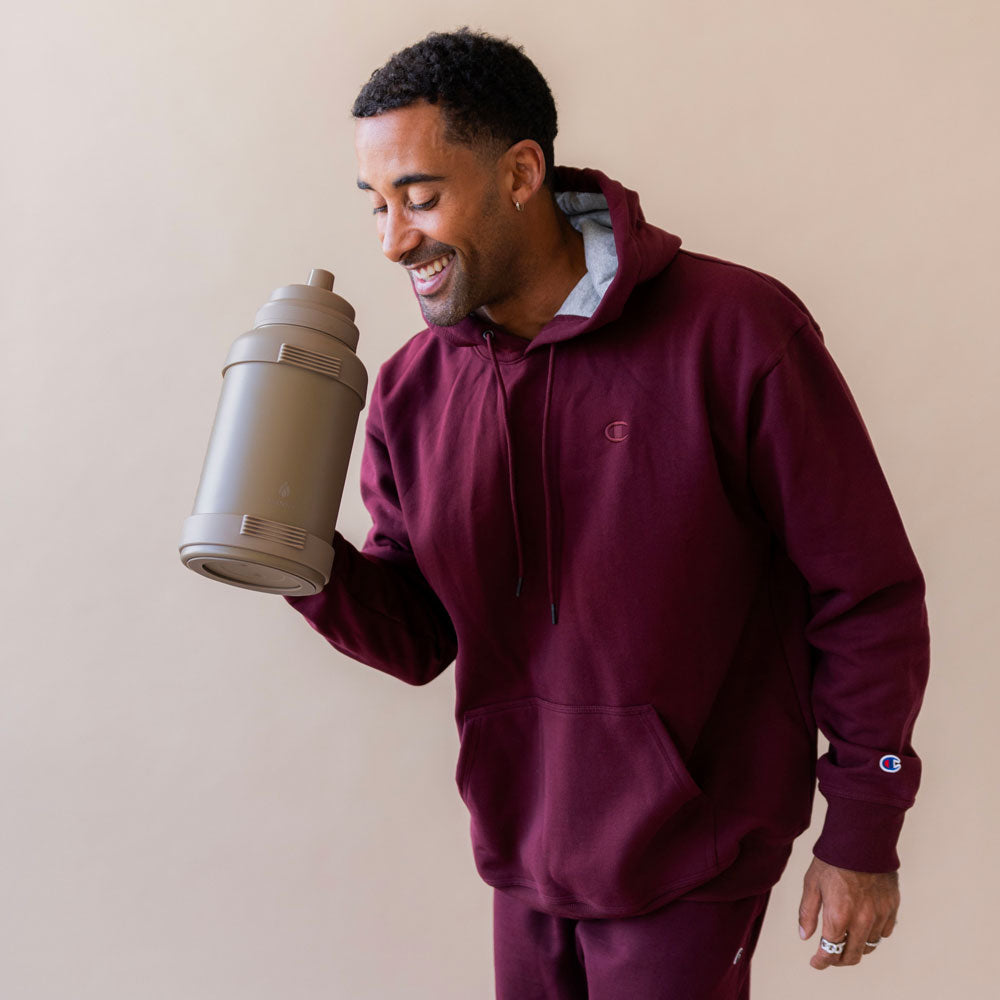 78-oz-titan-bottle-pastel-collection-n4 32_Manna_Website_Lifestyles_Titan_Darker_2.jpg