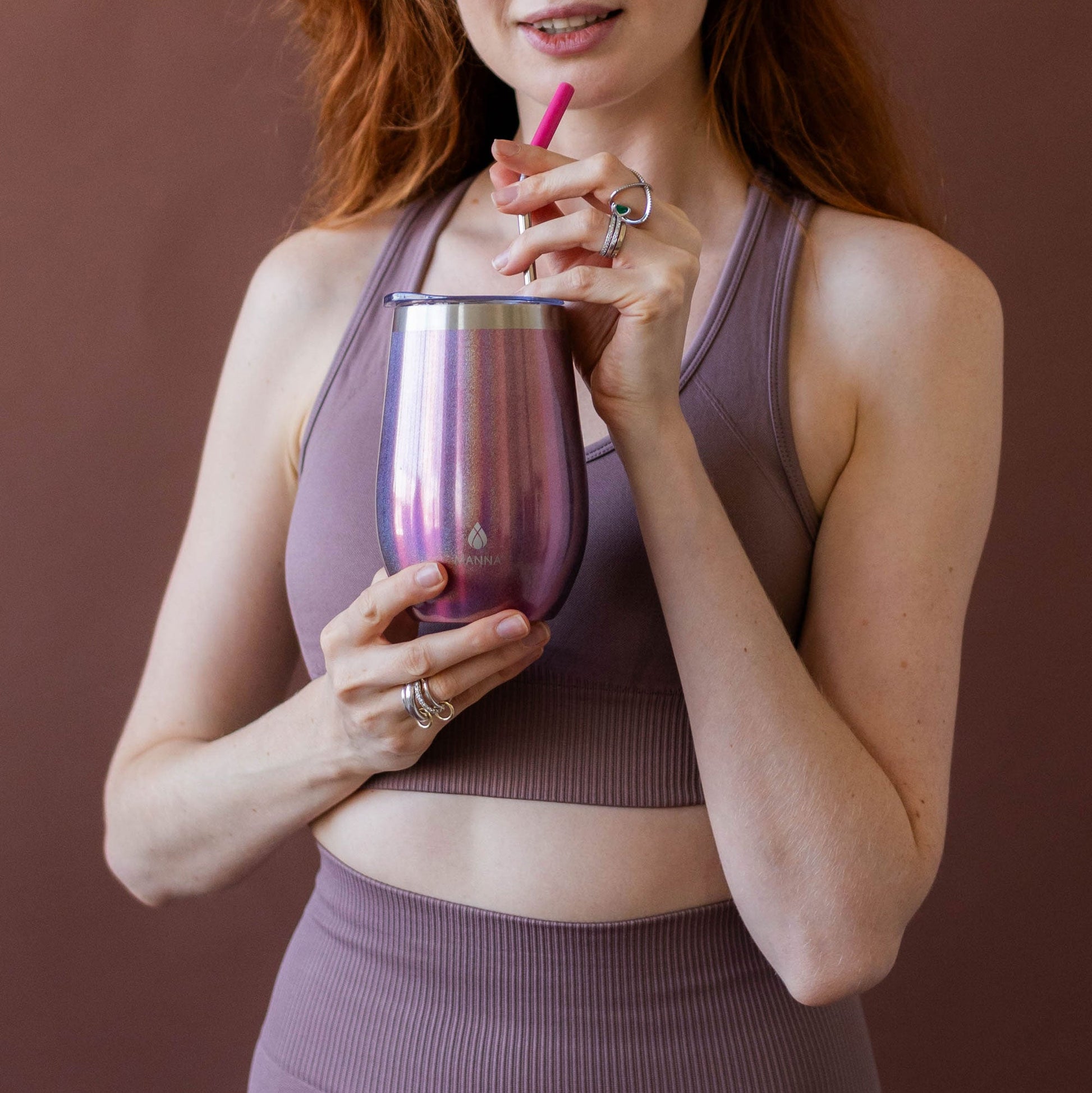17-oz-straw-wine-tumbler-e6 9_Manna_Website_Lifestyles-25.jpg
