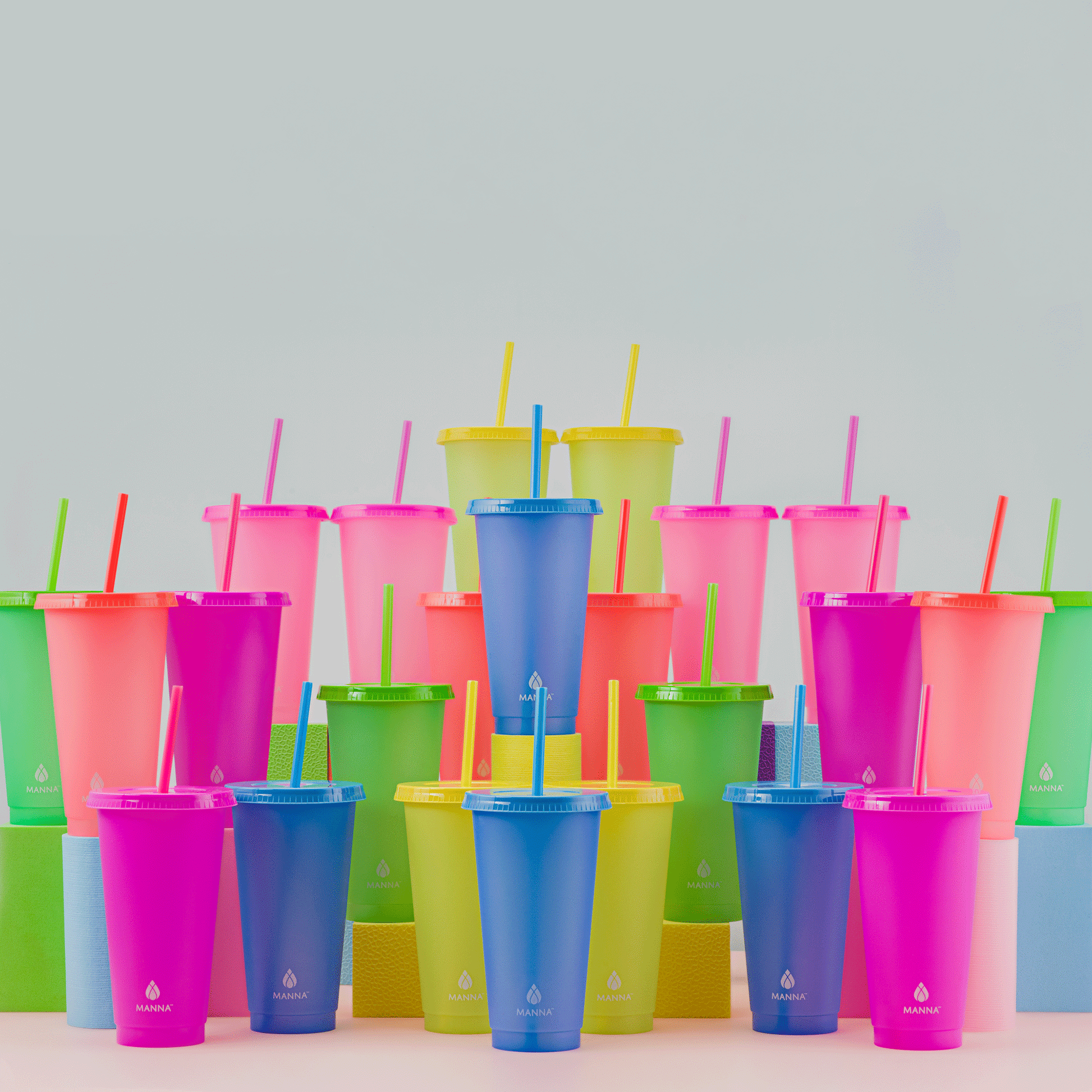 24-piece-original-color-changing-cup-set-n5 A0029811.gif