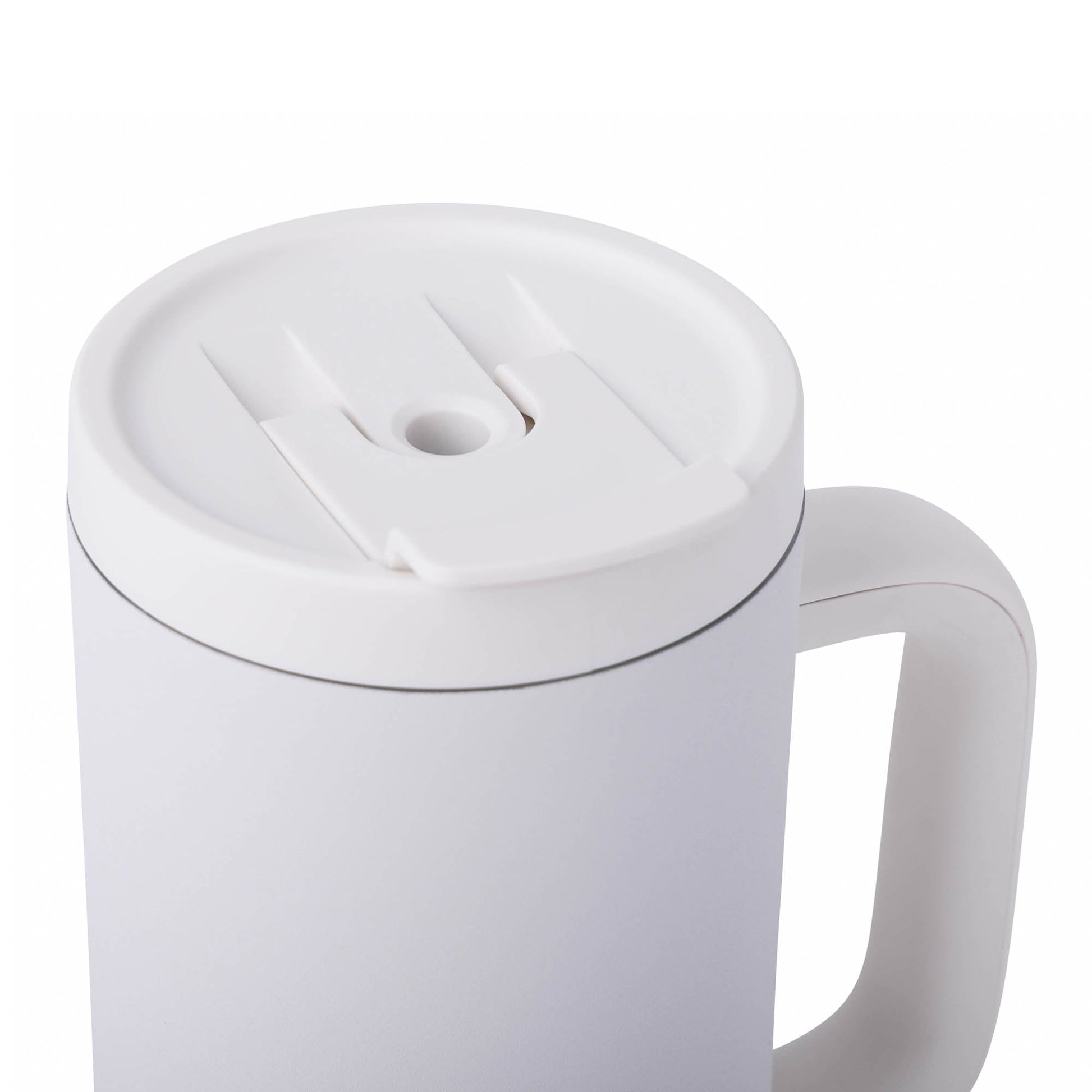40-oz-leisure-tumbler-k3 CoreHome_MannaHydration_Whites_Raw-42.jpg