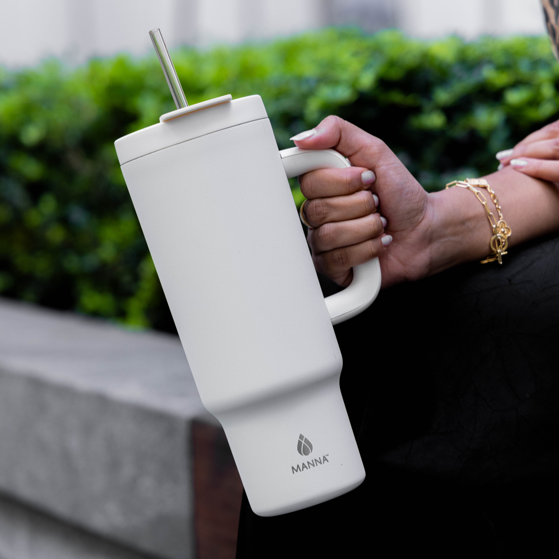 40-oz-leisure-tumbler-k3 Core_Home_Manna_Lifestyle_AUG_13-38.png